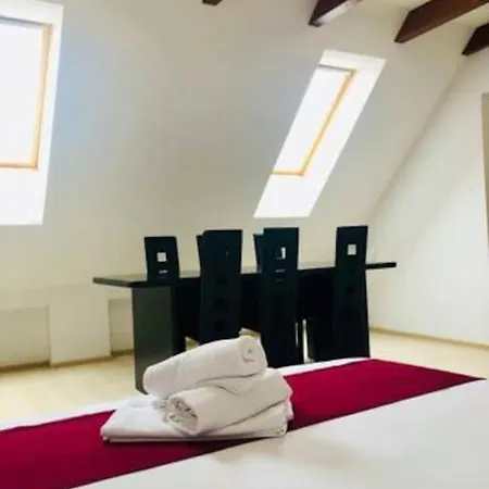 Joy City Unirii 41 2 Διαμέρισμα *